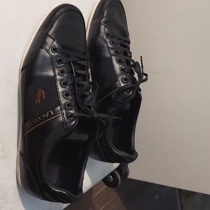 Lacoste sneakers size 9 (usa)